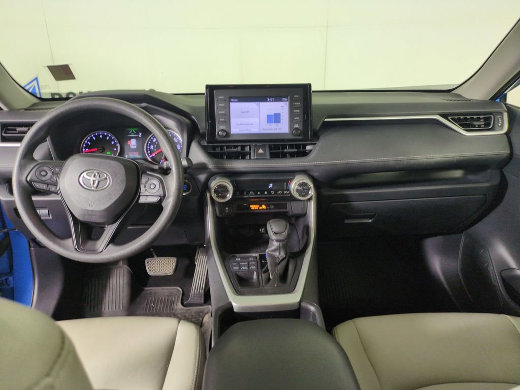 Used 2019 Toyota RAV4 XLE AWD/4WD image 14