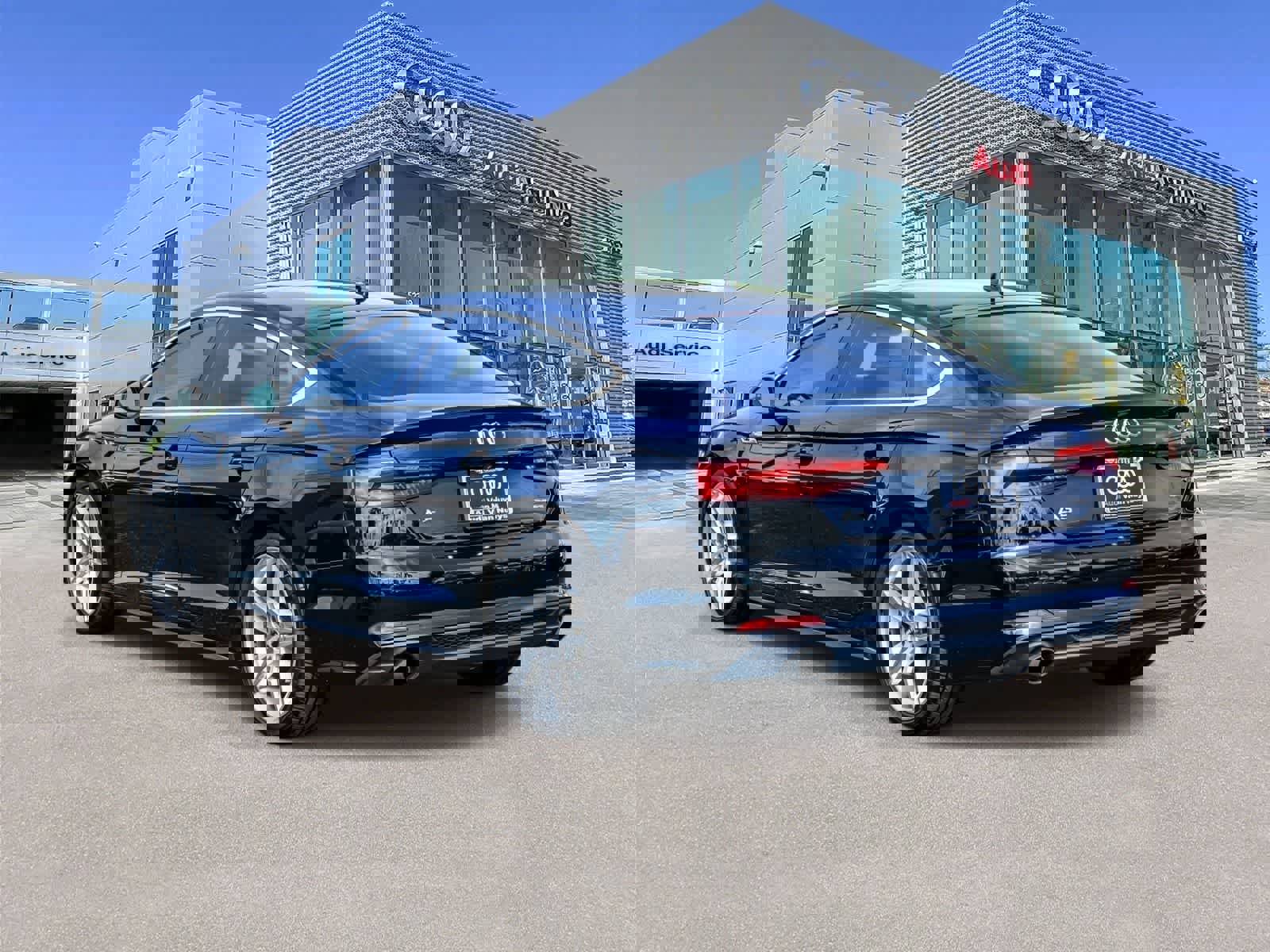 Used 2019 Audi A5 2.0T Premium Plus w/ Premium Plus image 2