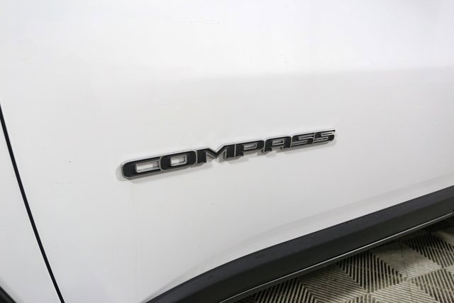 Used 2025 Jeep Compass Latitude image 7