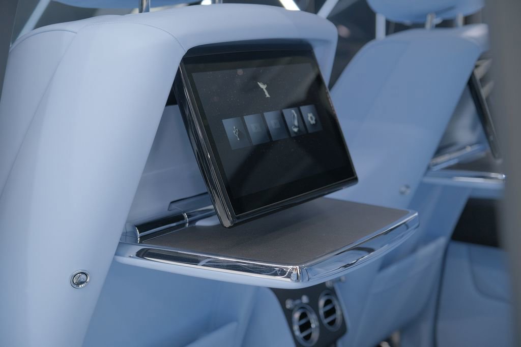 Used 2026 Rolls-Royce Cullinan image 59