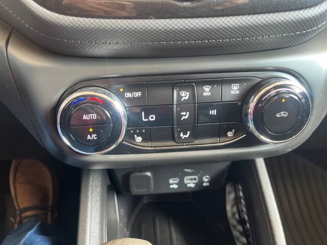 Used 2021 Chevrolet TrailBlazer LT w/ Sun and Liftgate Package FWD image 16