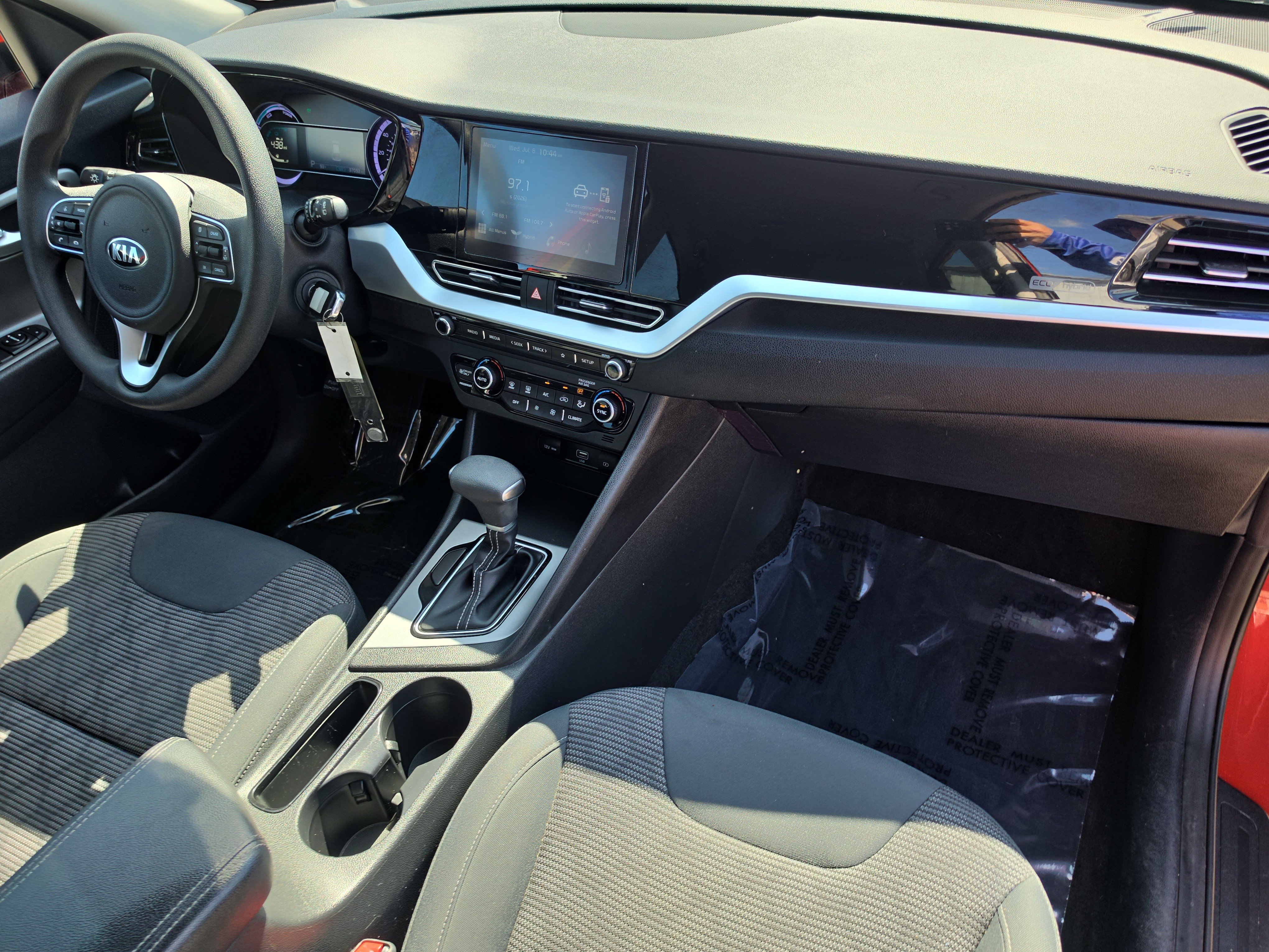 Certified 2021 Kia Niro LX FWD image 11