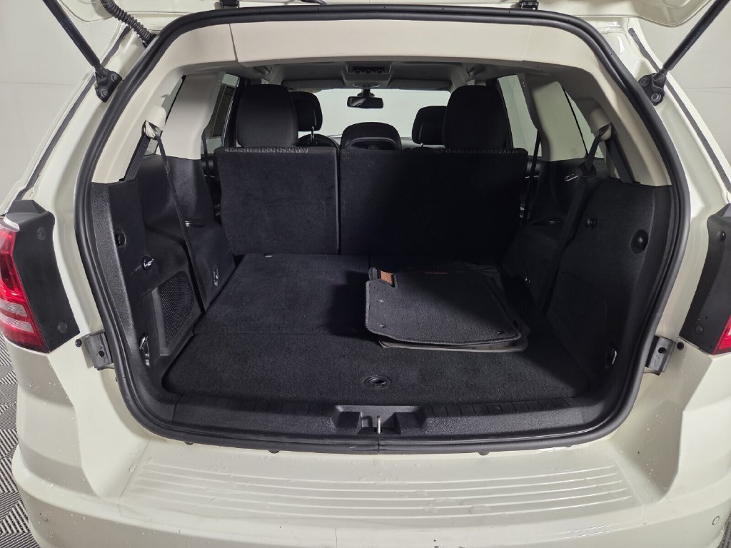 Used 2020 Dodge Journey SE w/ SE Popular Equipment Group FWD image 27