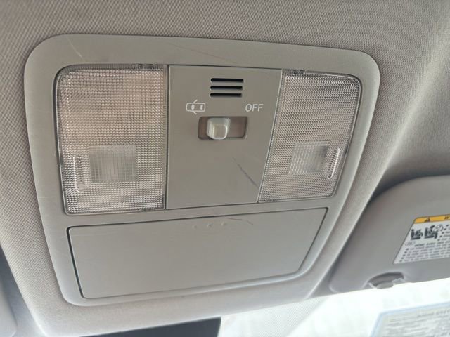 Used 2018 Toyota Corolla iM image 18