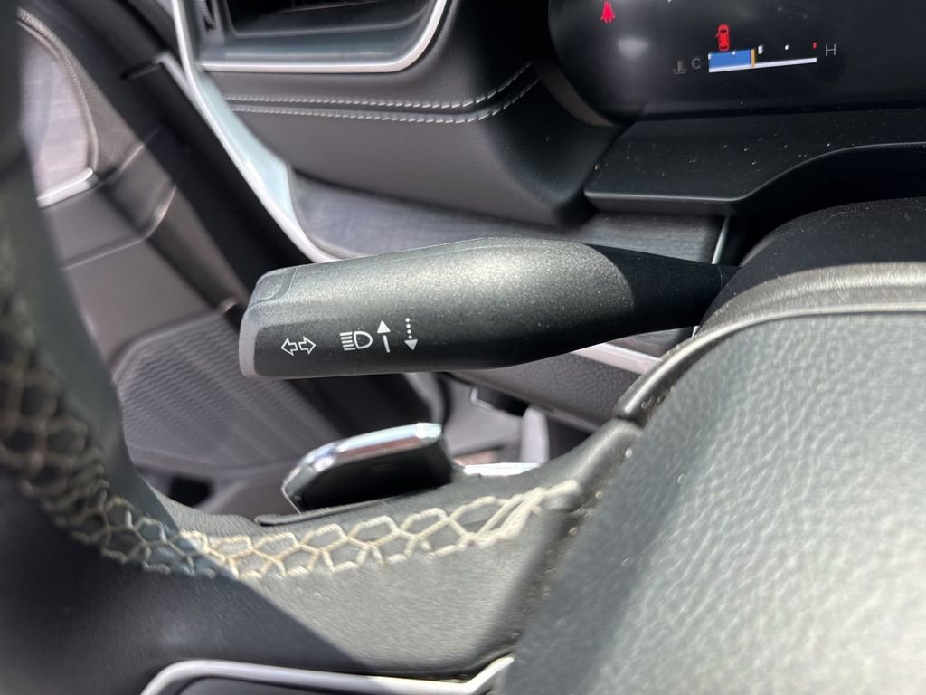 Used 2023 Jeep Grand Cherokee Limited image 32