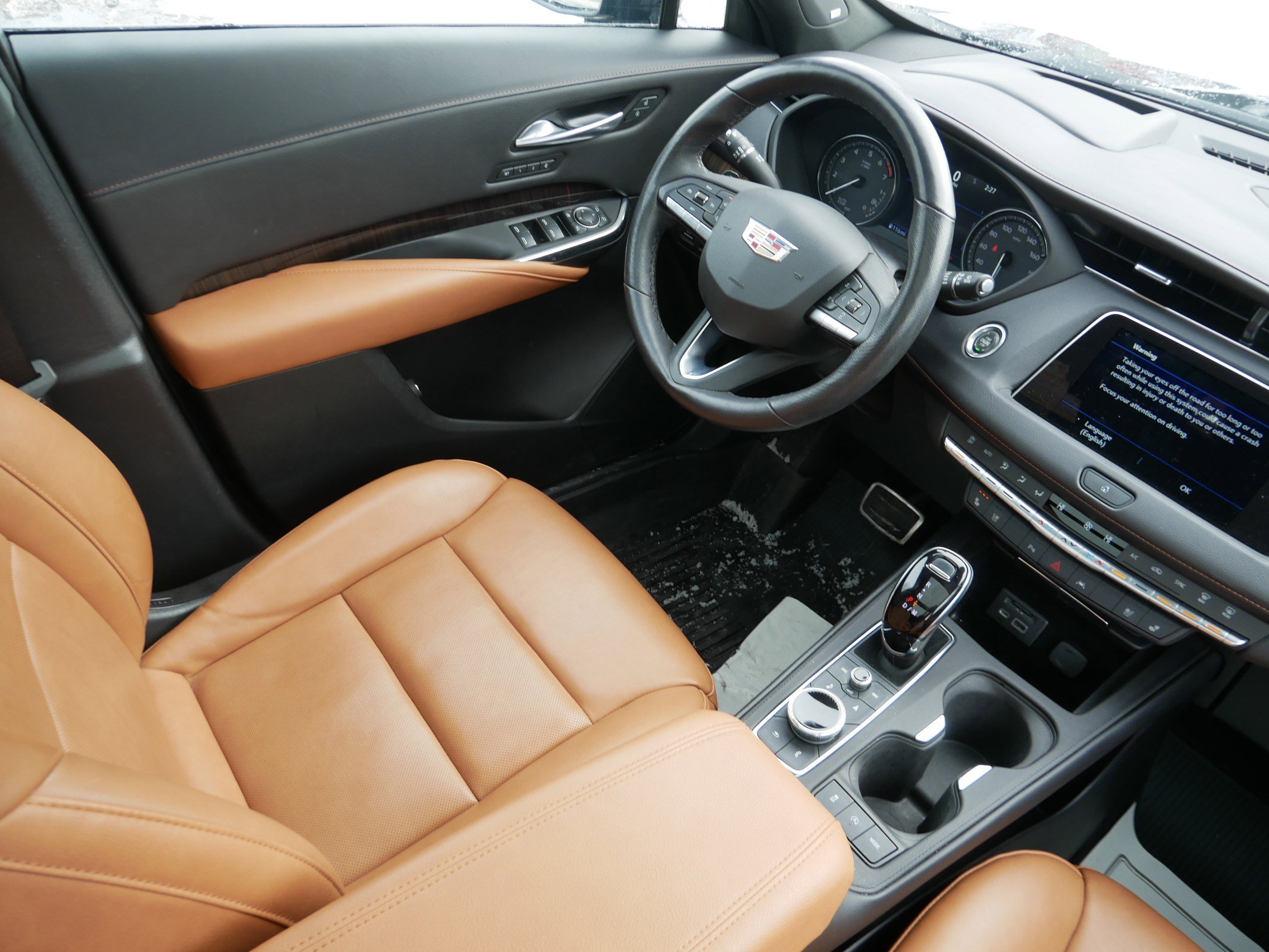 Used 2023 Cadillac XT4 Sport image 9