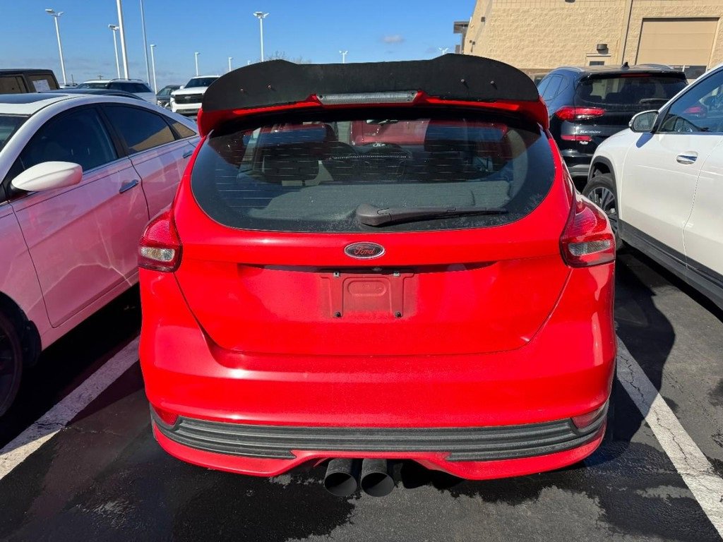 Used 2016 Ford Focus ST image 3