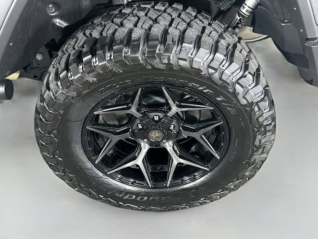 New 2025 Jeep Wrangler Willys image 16