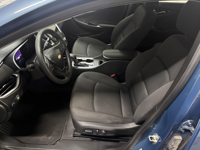 Used 2024 Chevrolet Malibu LT FWD image 12