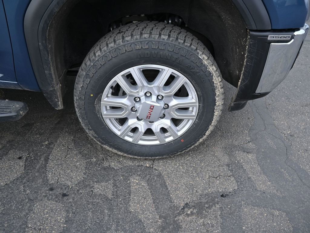 Used 2024 GMC Sierra 3500 SLT w/ SLT Premium Package image 20