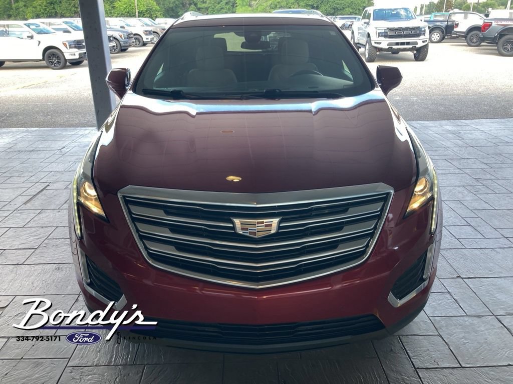 Used 2019 Cadillac XT5 Luxury FWD image 2