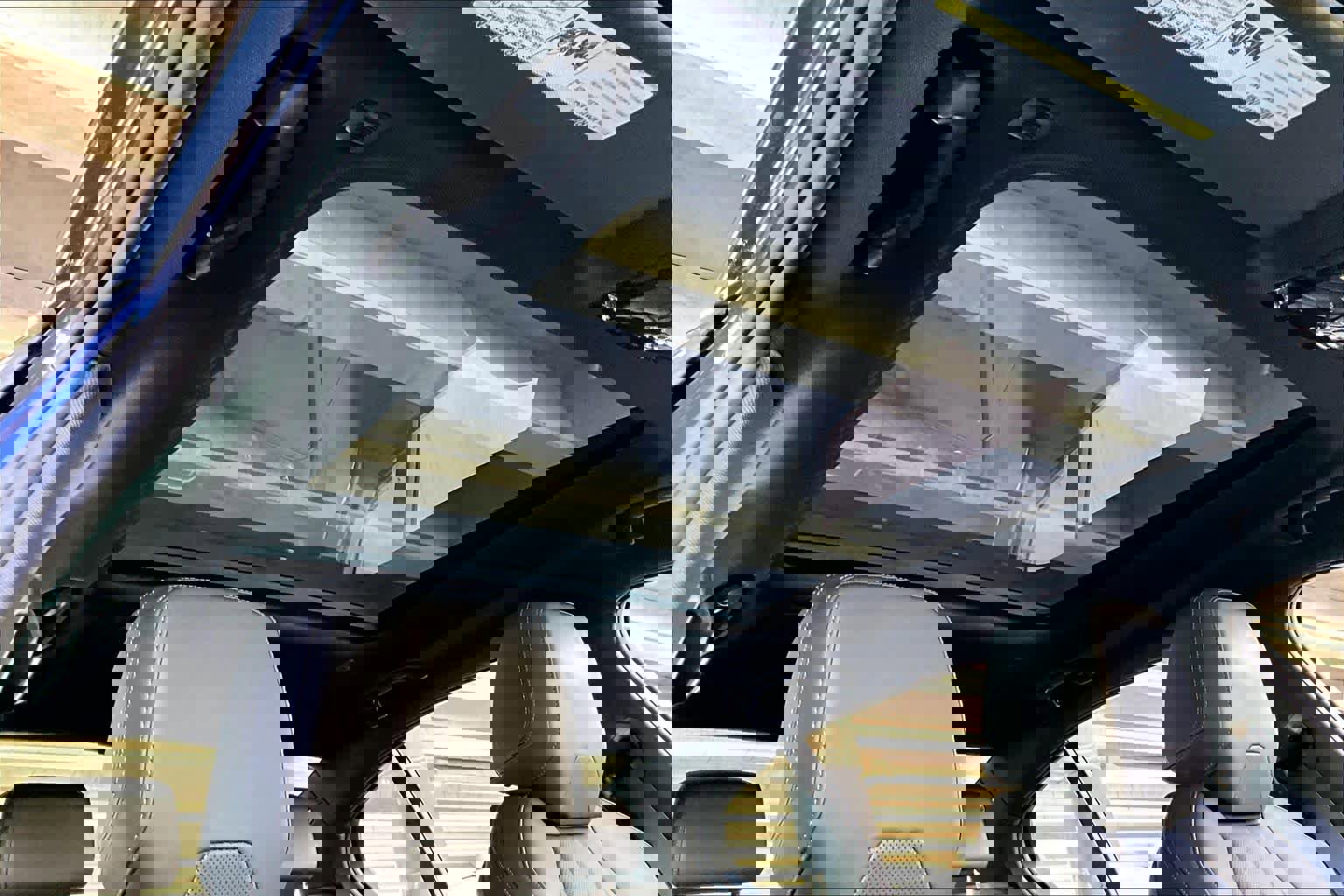 Used 2025 BMW i5 eDrive40i image 13