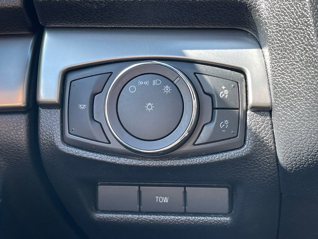 Used 2018 Ford Explorer XLT w/ Class II Trailer Tow Package image 13