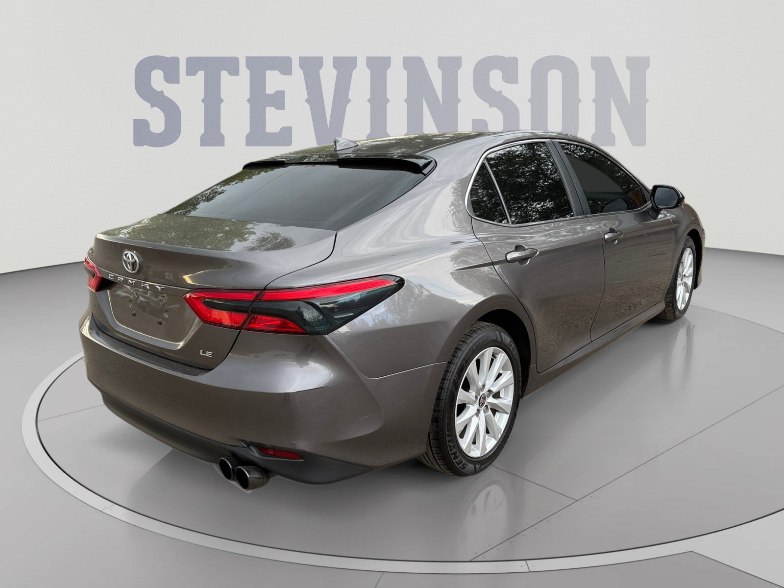 Used 2020 Toyota Camry LE w/ Carpet Mat Package FWD image 5