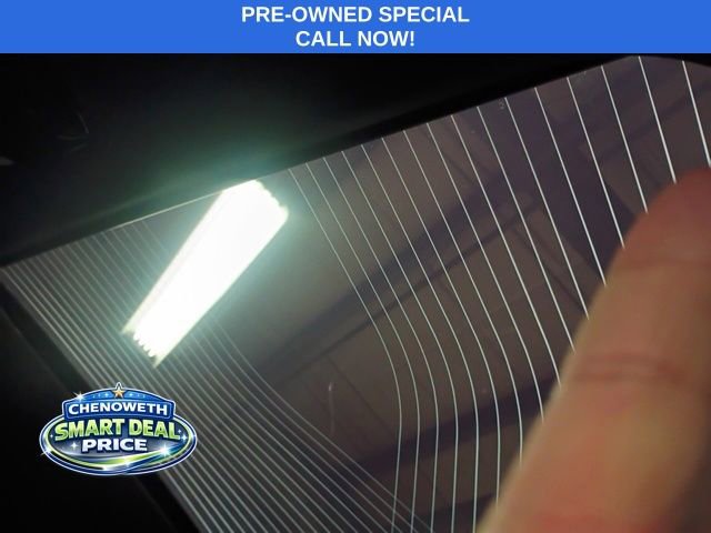 Used 2023 BMW 740i w/ Parking Assistance Package image 18