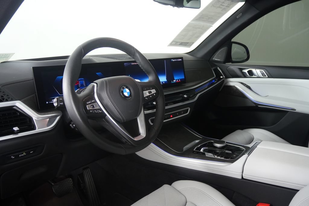 Used 2025 BMW X5 sDrive40i RWD image 12