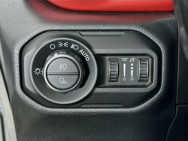 Used 2021 Jeep Gladiator Rubicon AWD/4WD image 10