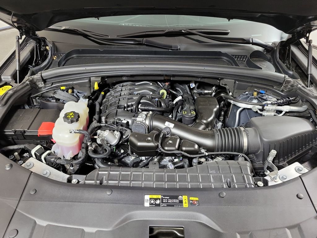 Used 2025 Jeep Grand Cherokee Summit w/ Obsidian Package image 9