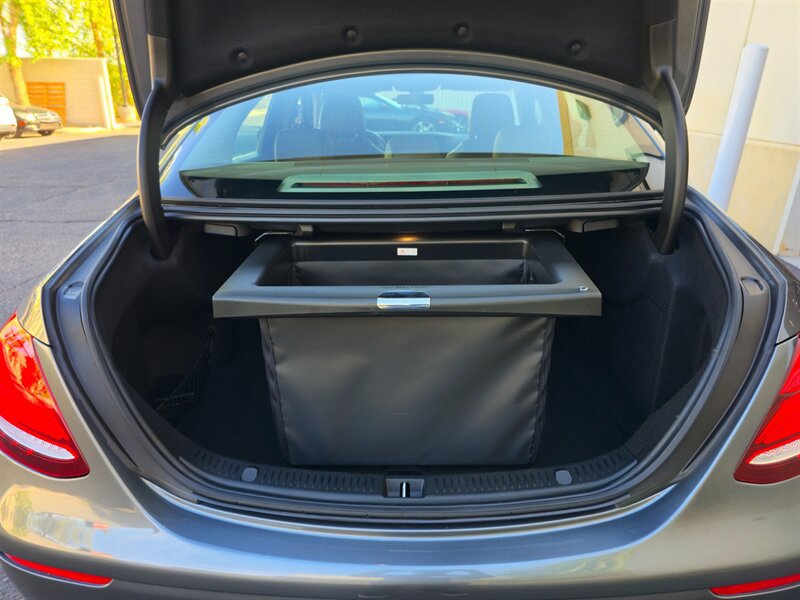 Used 2017 Mercedes-Benz E 300 image 36