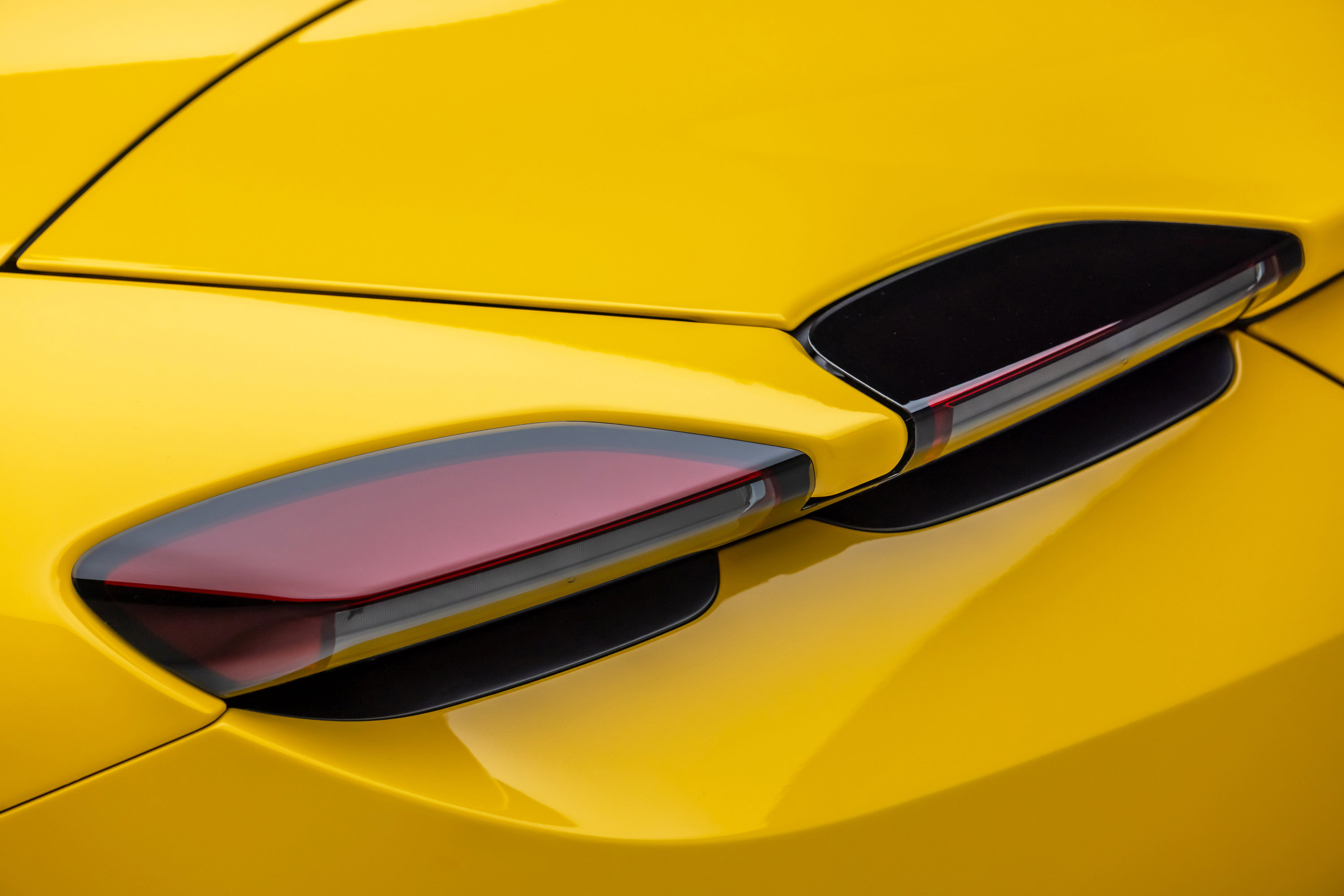 Certified 2025 Ferrari Roma Spider image 22