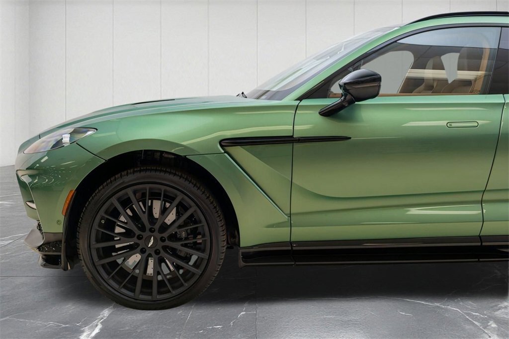 New 2025 Aston Martin DBX 707 image 6