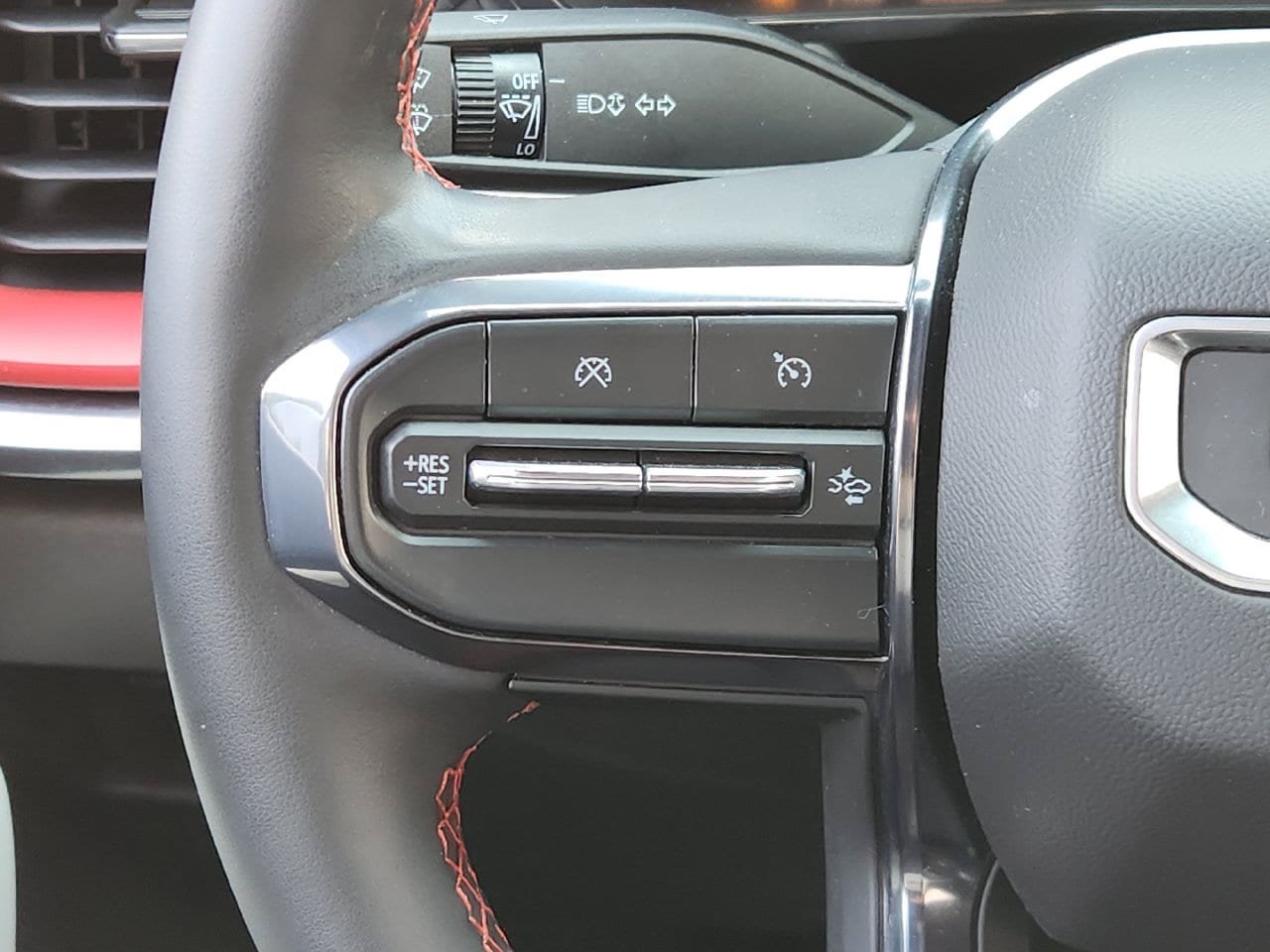Used 2024 GMC Canyon AT4X AWD/4WD image 26