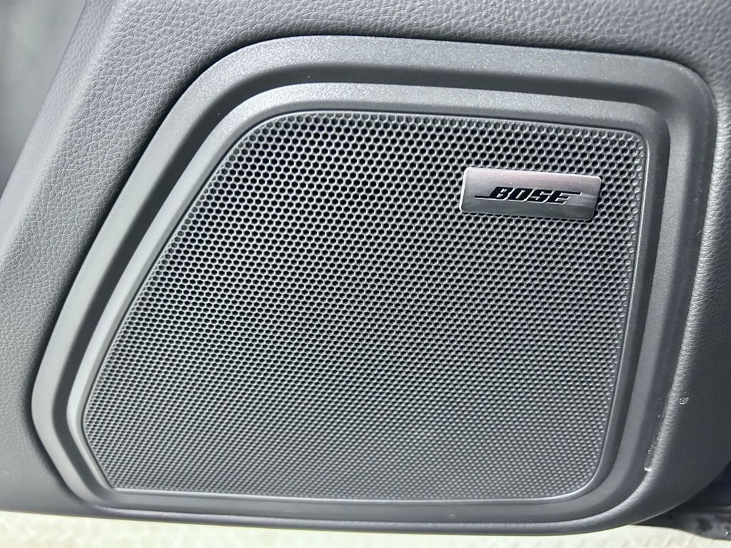 Certified 2026 Porsche Macan AWD/4WD image 10