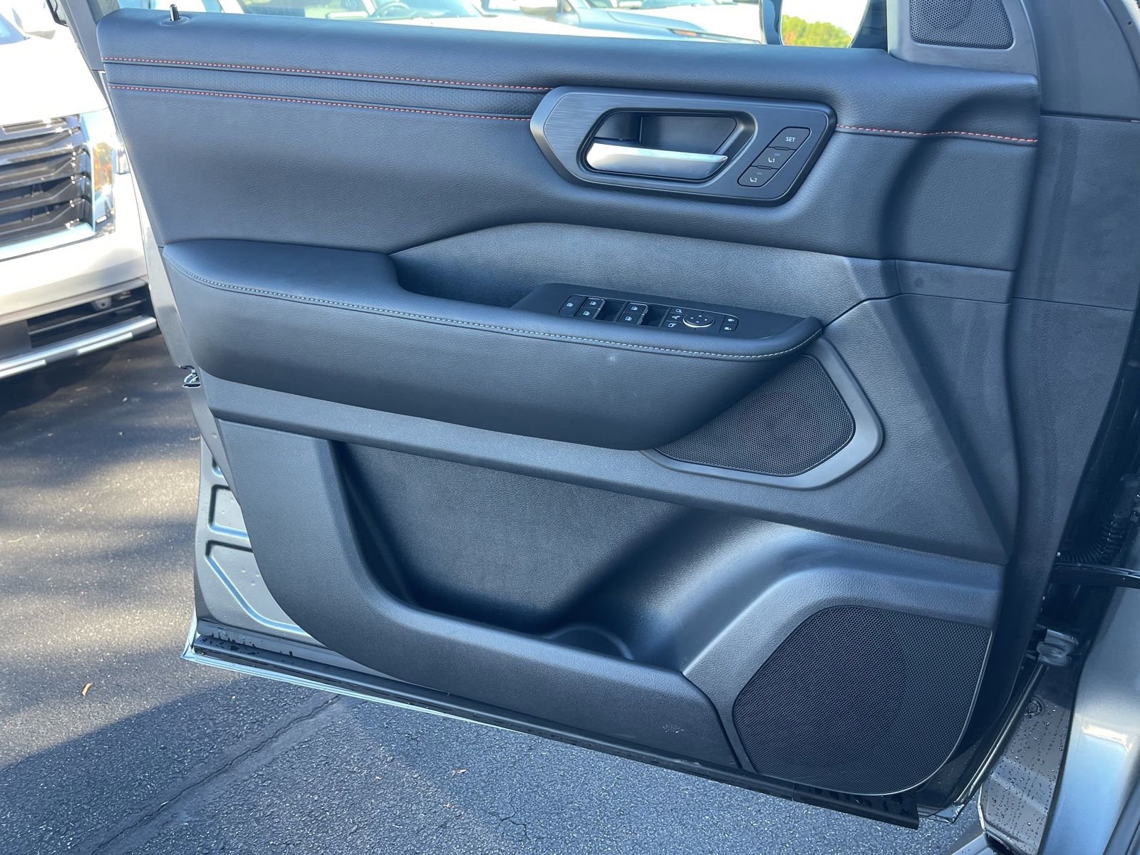 New 2025 Nissan Armada PRO-4X image 45