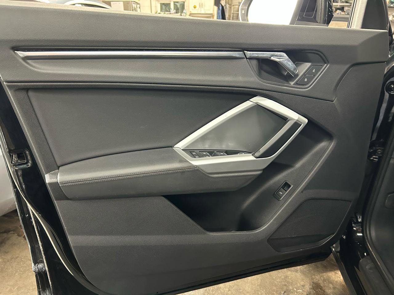 Used 2019 Audi Q3 2.0T Premium w/ Convenience Package image 13