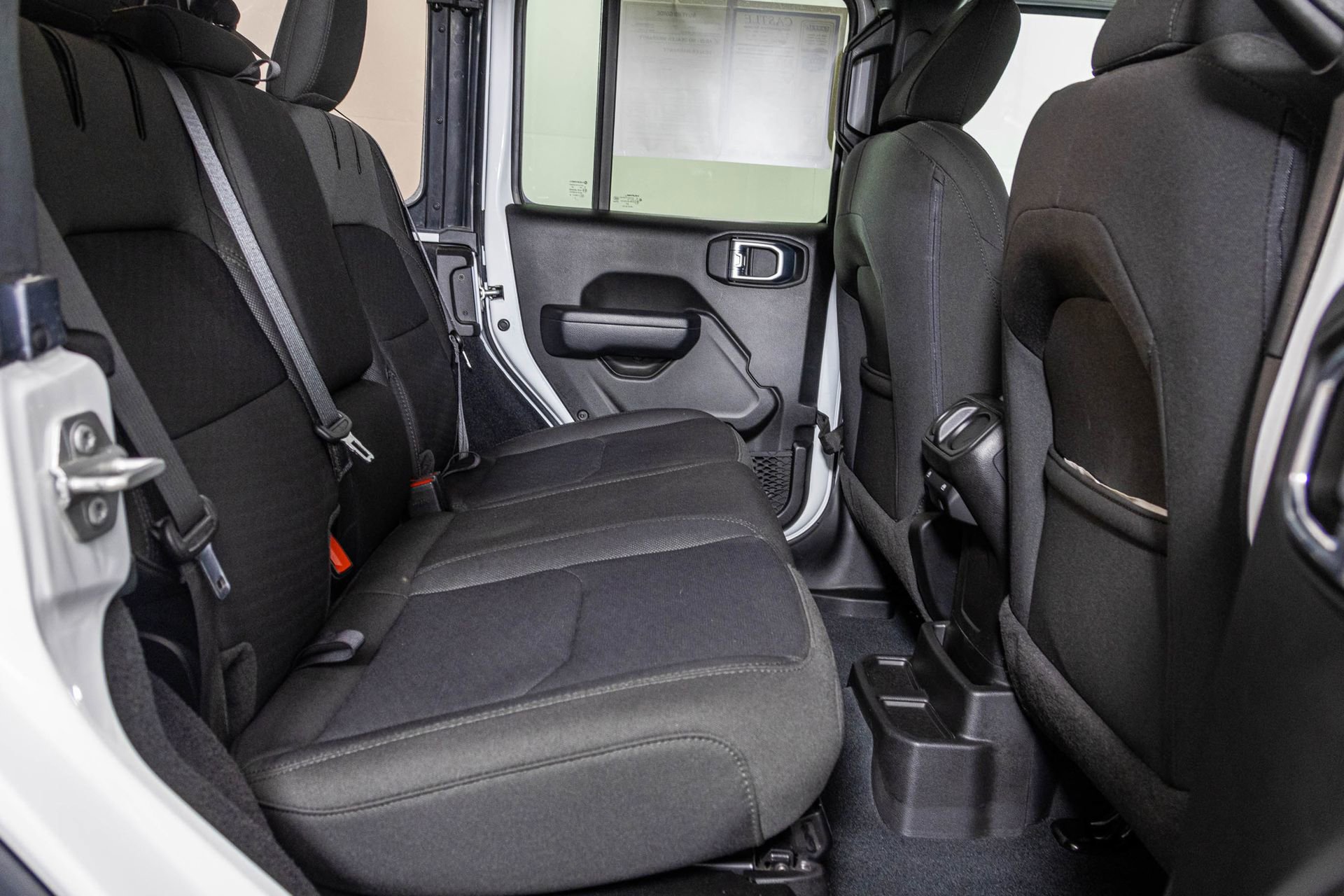 Used 2023 Jeep Wrangler Unlimited w/ Cold Weather Group image 41