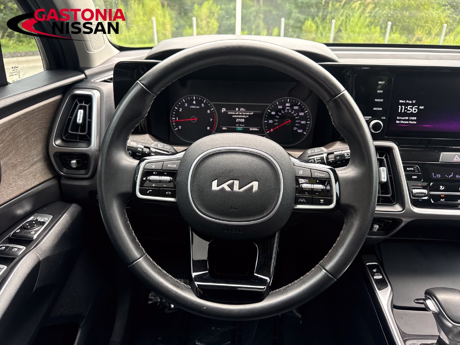 Used 2023 Kia Sorento EX w/ Panoramic Sunroof Package FWD image 21