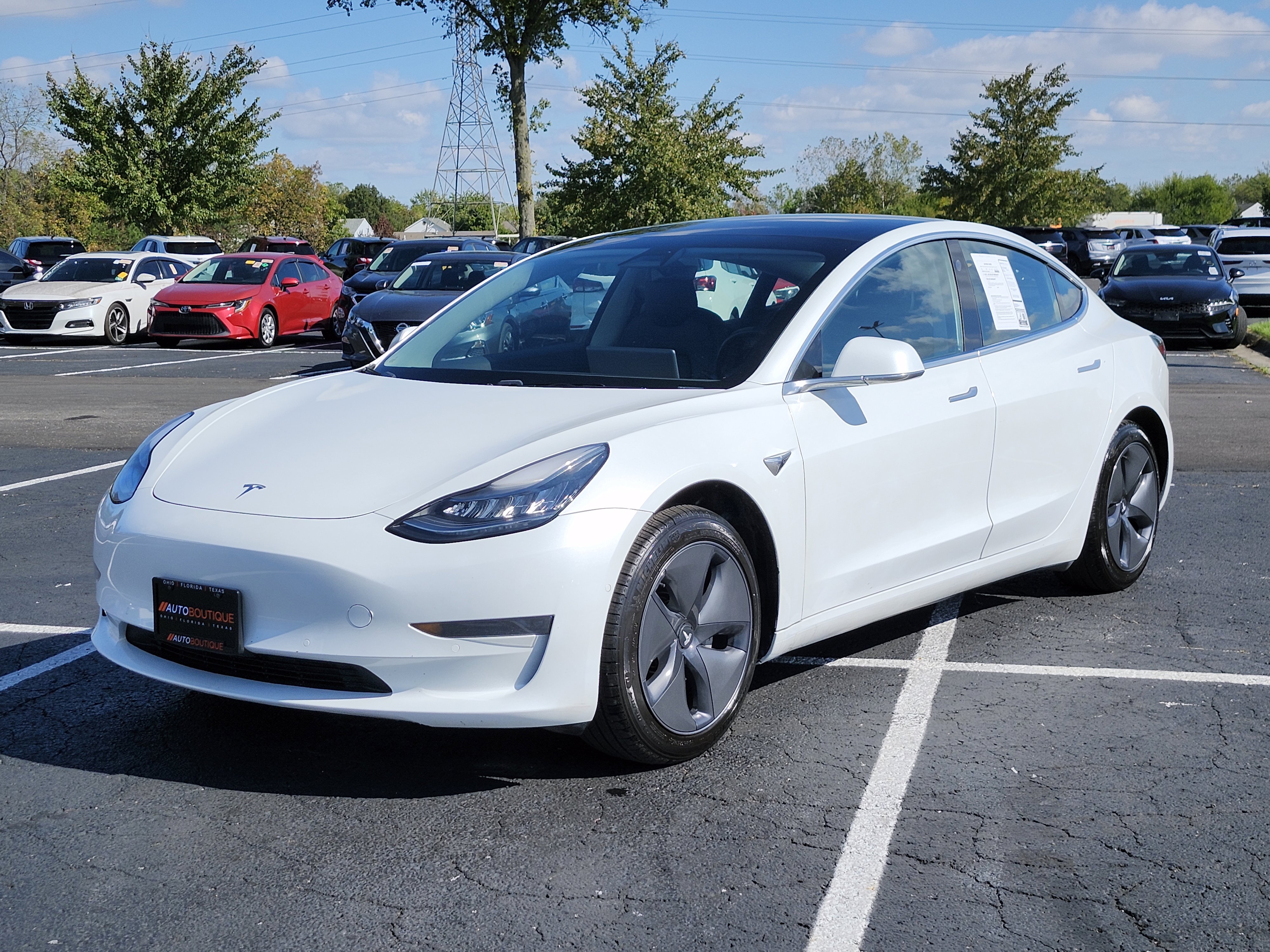 Used 2019 Tesla Model 3 Standard Range Plus image 5