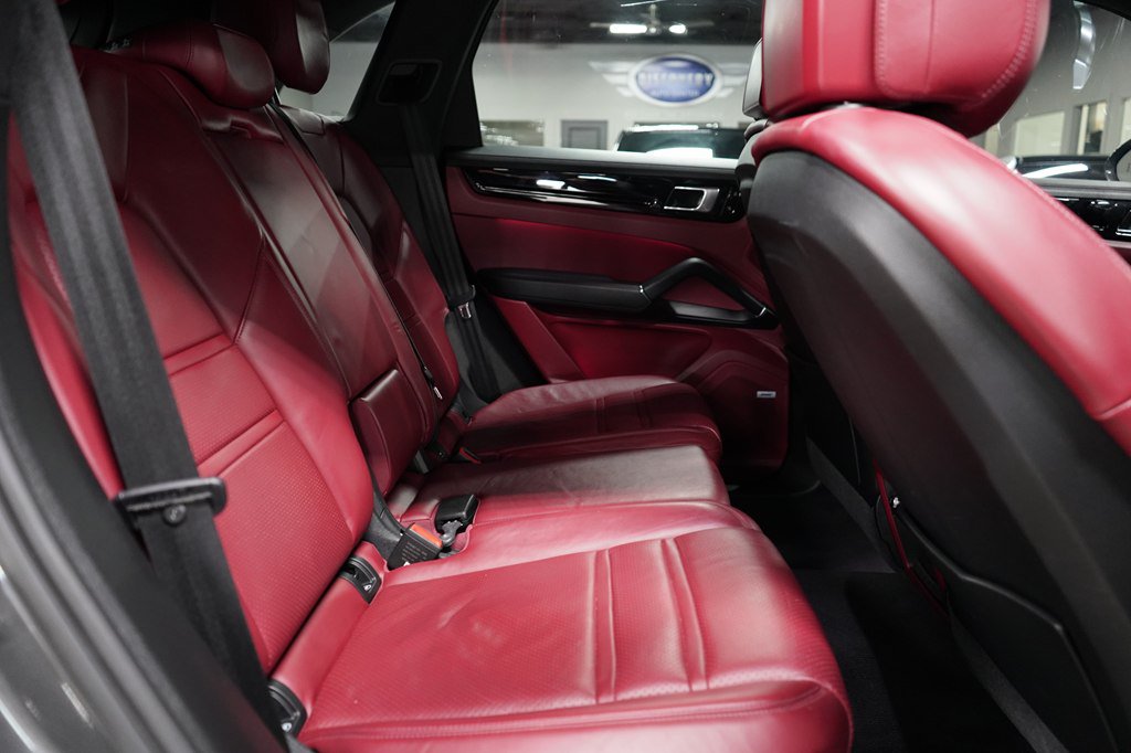 Used 2019 Porsche Cayenne S AWD/4WD image 29
