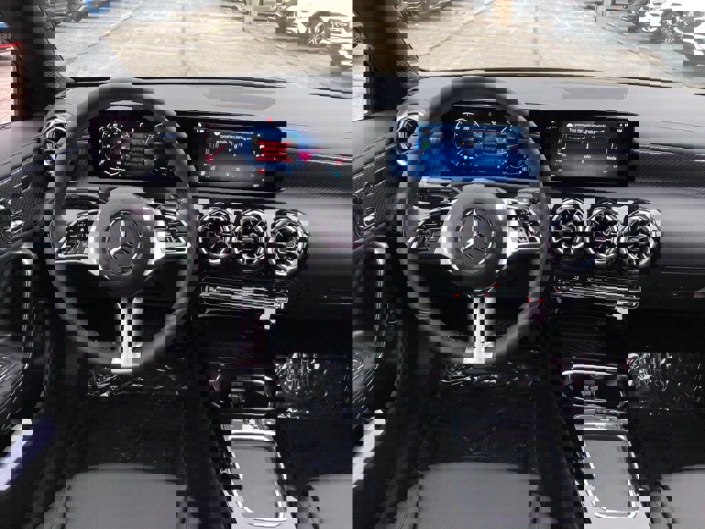 New 2025 Mercedes-Benz CLA 250 4MATIC image 16