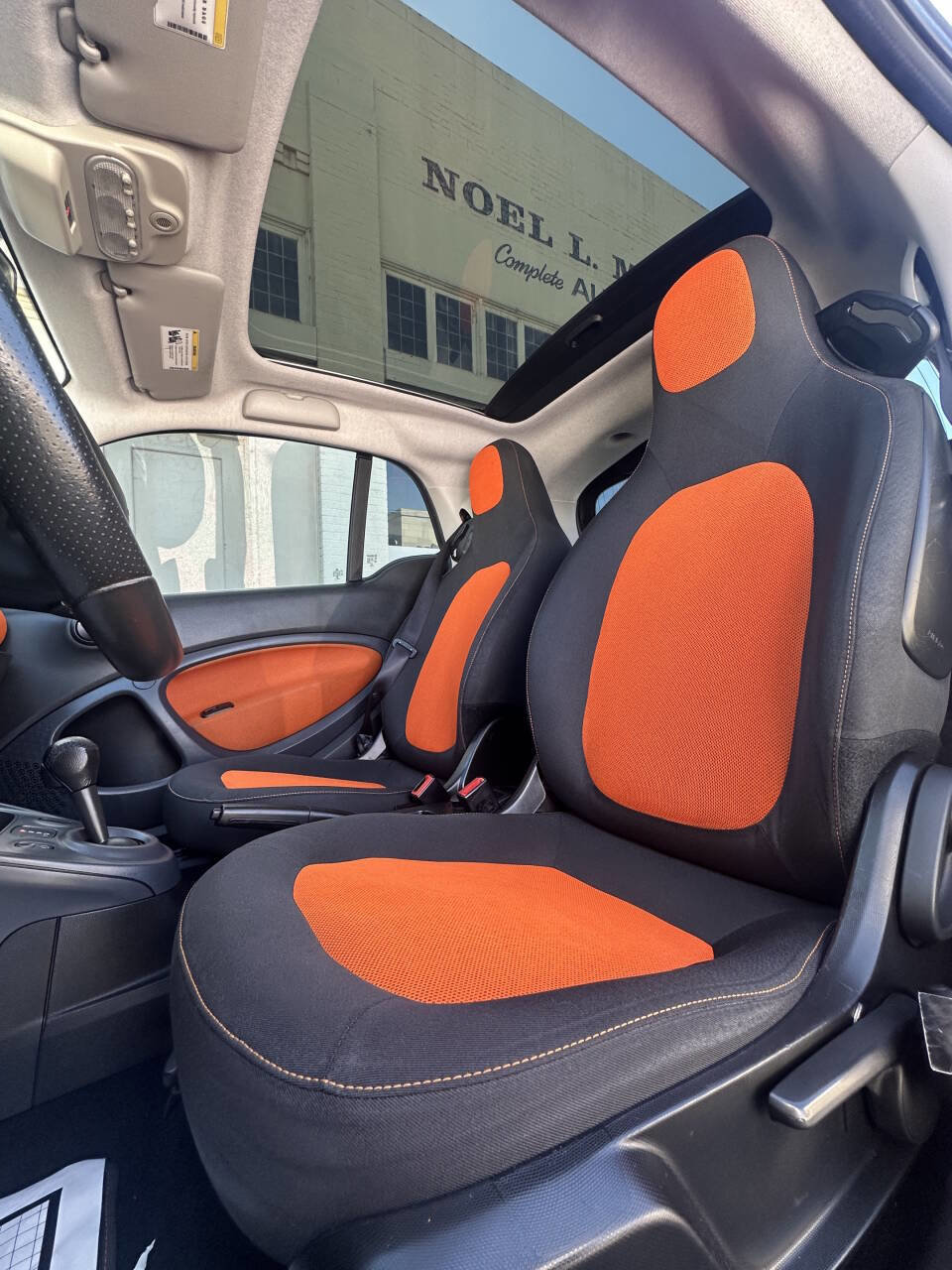 Used 2016 smart fortwo passion image 16