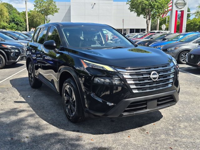 Used 2024 Nissan Rogue SV FWD image 3