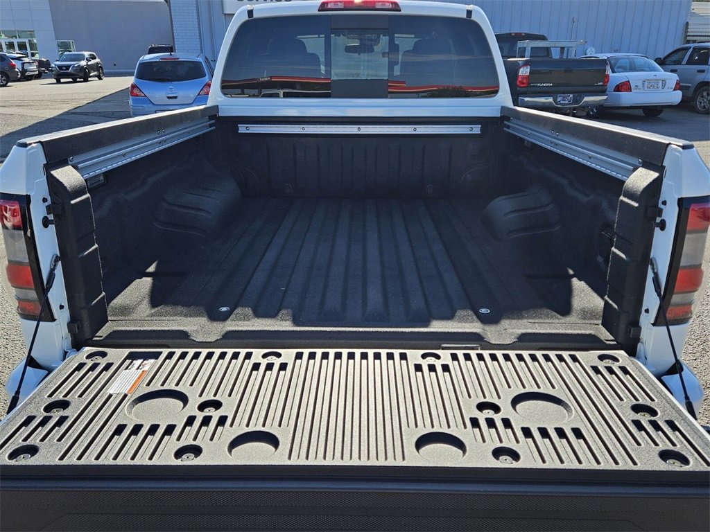 New 2026 Nissan Frontier SV image 9