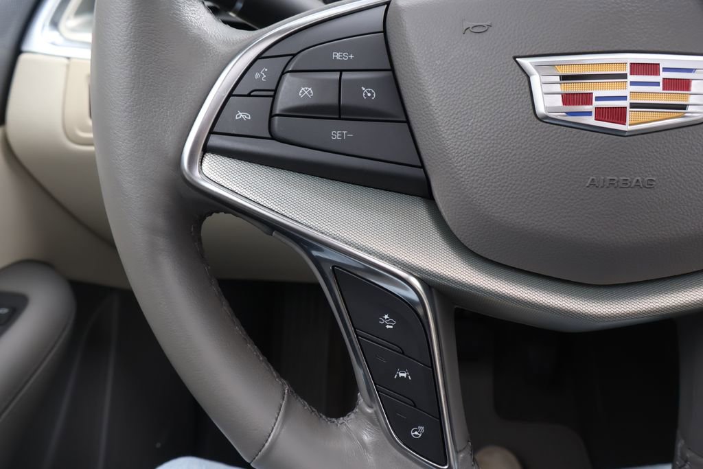 Used 2023 Cadillac XT5 Premium Luxury image 32