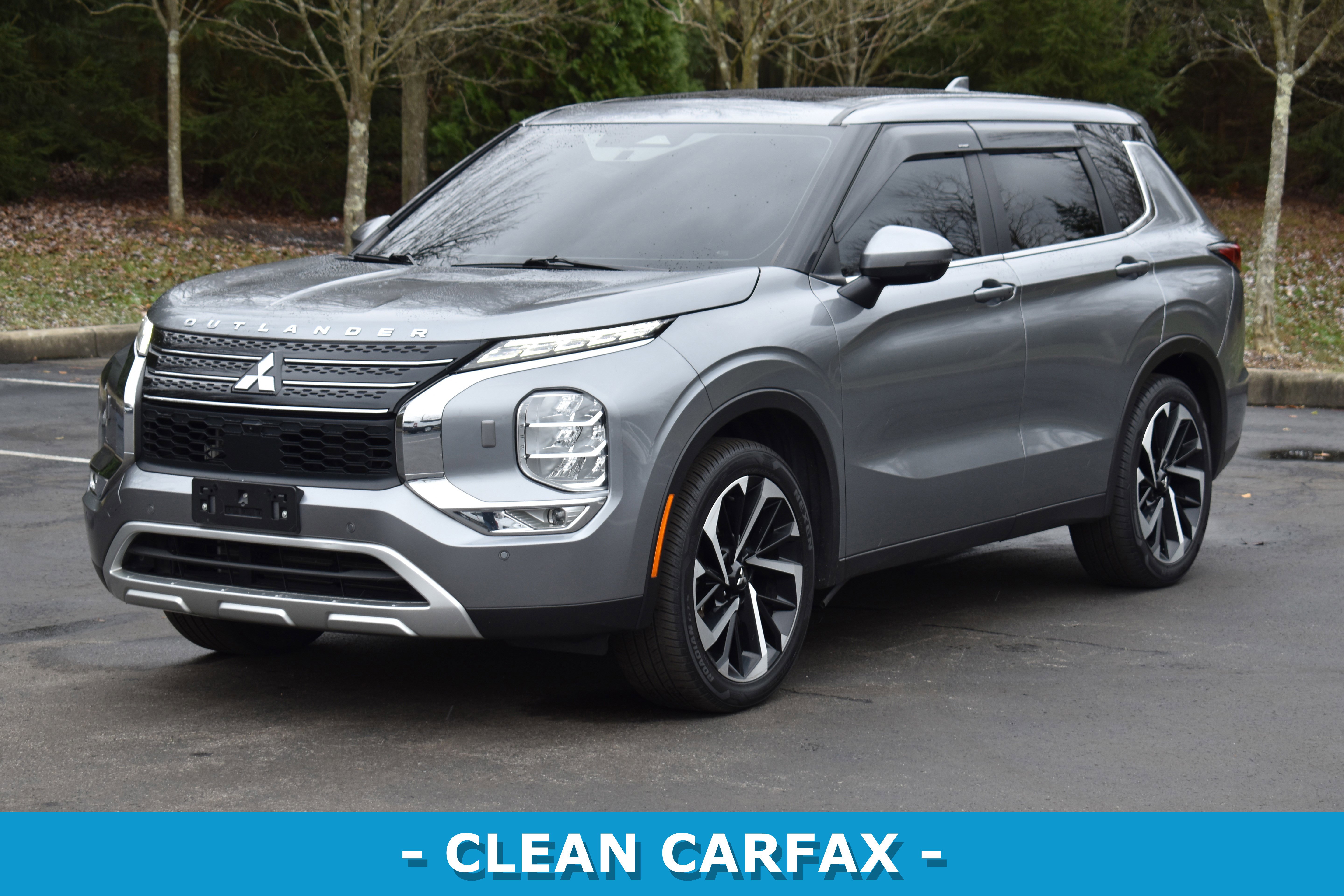 Used 2022 Mitsubishi Outlander SE image 3