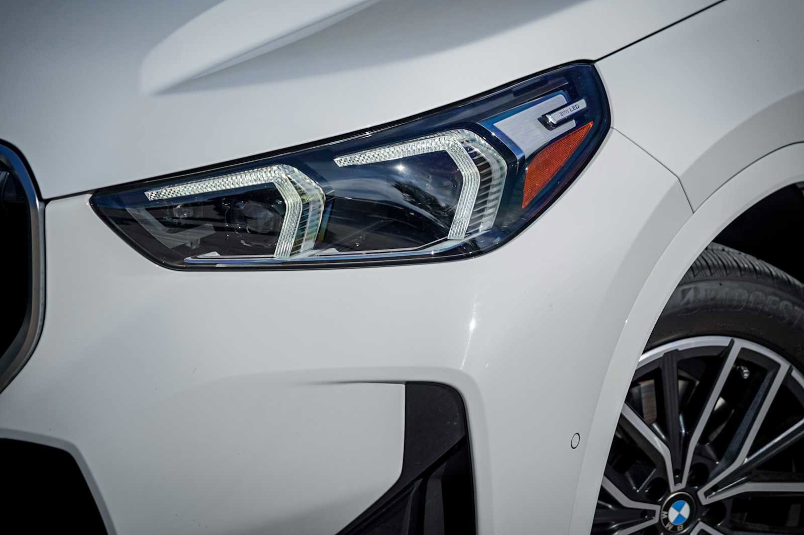 Used 2024 BMW X1 xDrive28i w/ Technology Package image 3