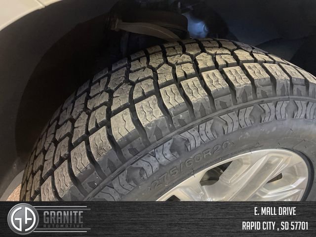 Used 2023 GMC Yukon SLT w/ SLT Luxury Package image 31