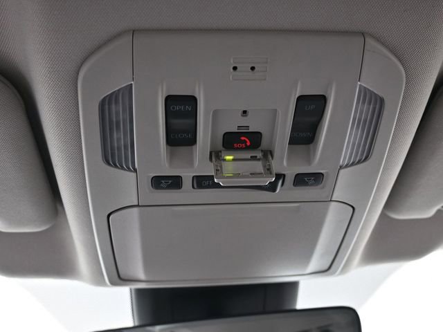 Certified 2023 Toyota Highlander XLE image 38