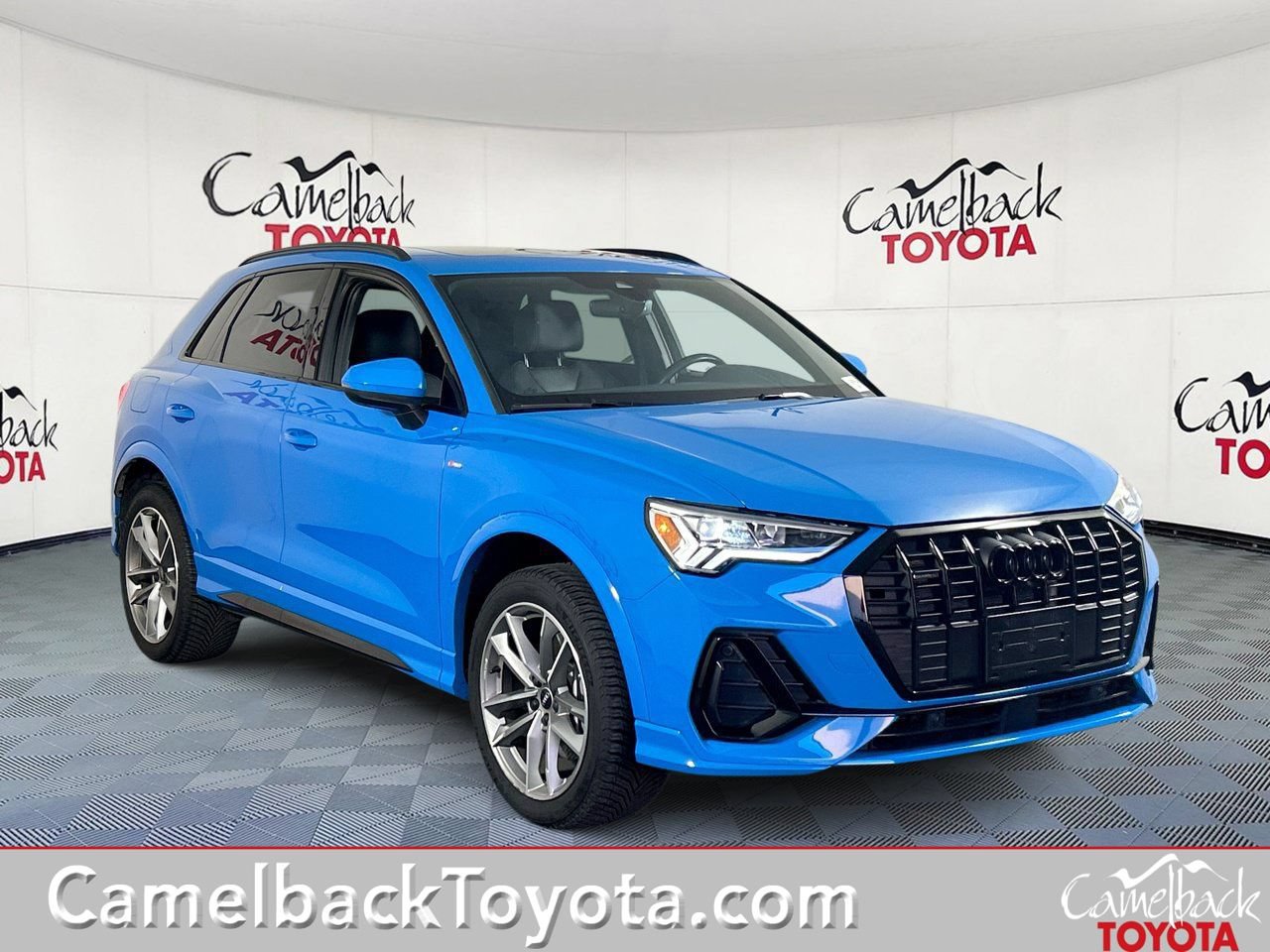 Used 2022 Audi Q3 2.0T Premium Plus w/ Premium Plus Package AWD/4WD image 1