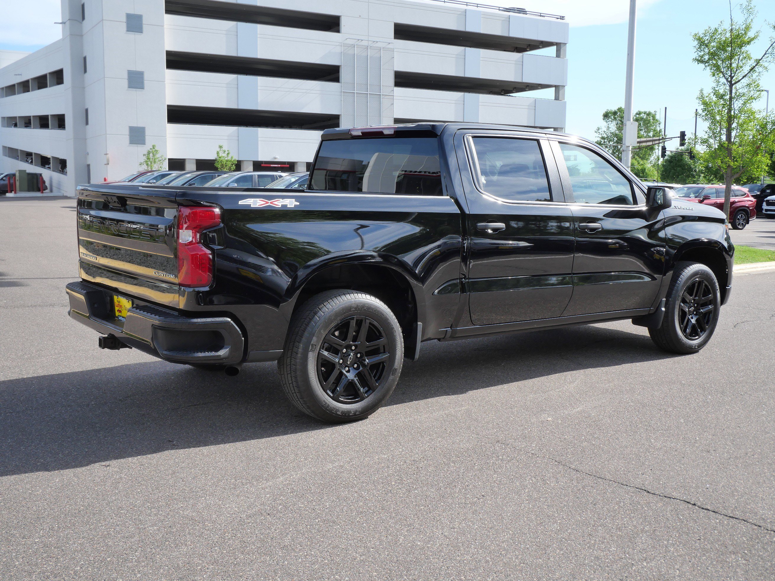 Used 2022 Chevrolet Silverado 1500 Custom AWD/4WD image 7