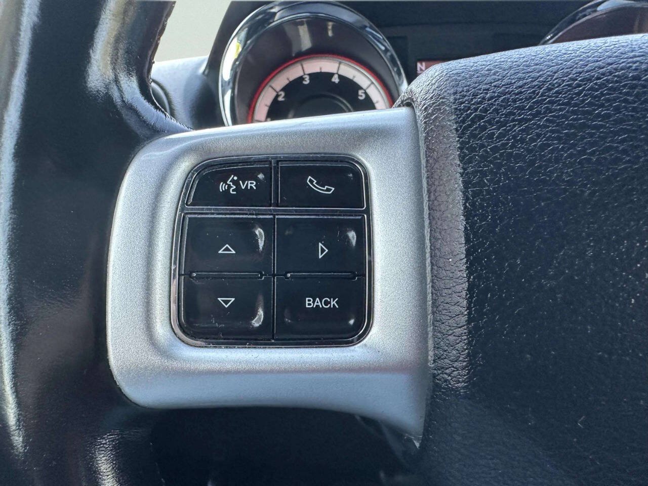 Used 2017 Dodge Grand Caravan GT FWD image 23