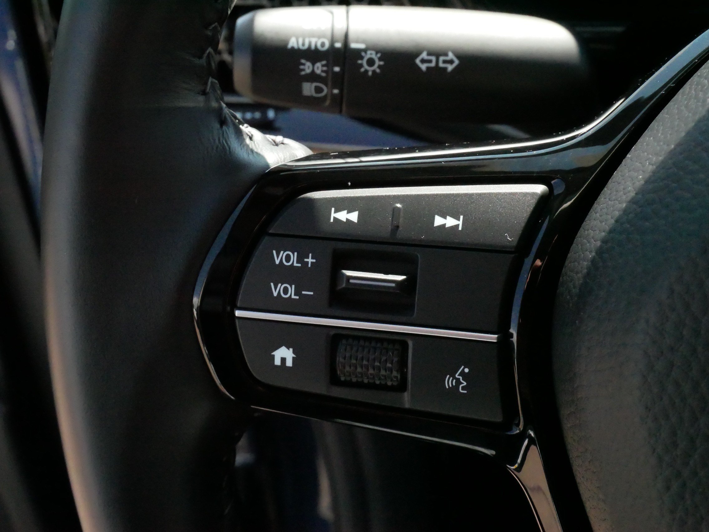 Used 2025 Honda CR-V EX-L image 26