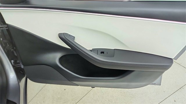 Used 2025 Tesla Model 3 Long Range image 23
