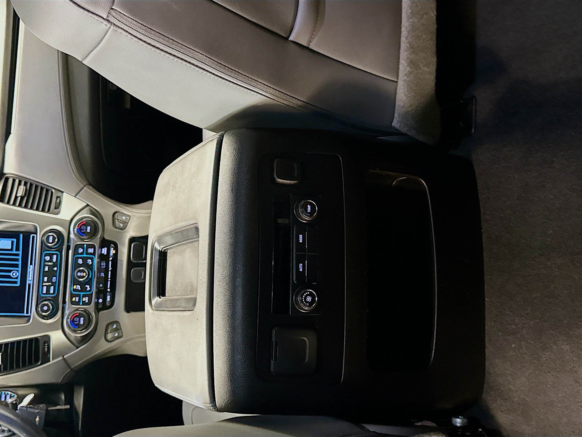 Used 2019 Chevrolet Tahoe LT AWD/4WD image 27