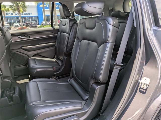 Used 2023 Jeep Grand Cherokee L Limited image 14