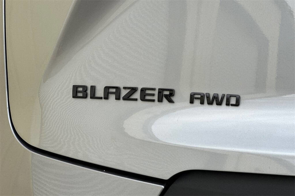 Used 2023 Chevrolet Blazer LT w/ Convenience Package image 24